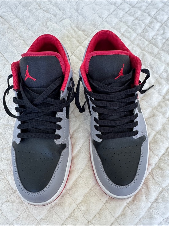 Jordan Other - Jordan Low Top Sneakers in Black, Gray & Red